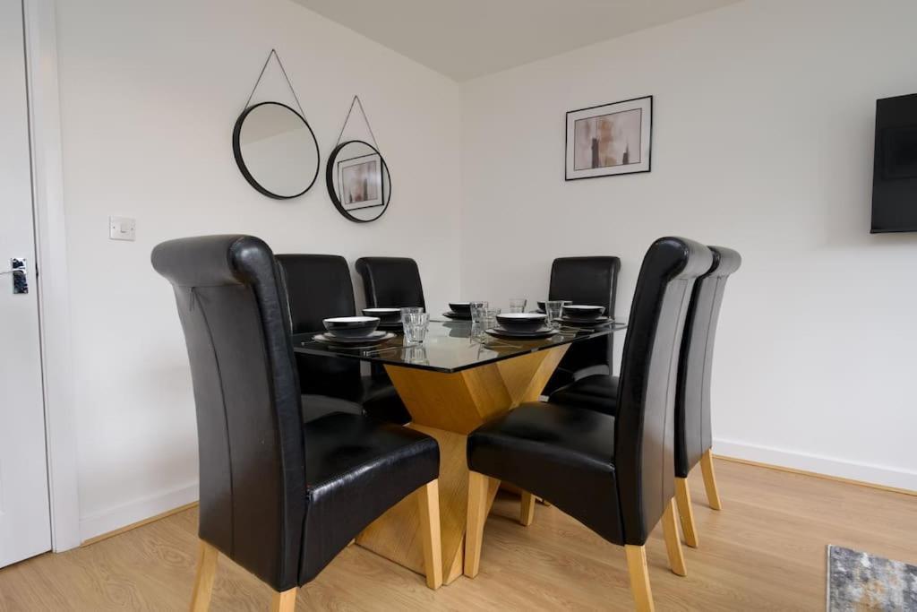 Highley'S Nest - Fully Furnished Gem, Free Private Parking, Sky Tv & Netflix Villa Coventry Exterior photo