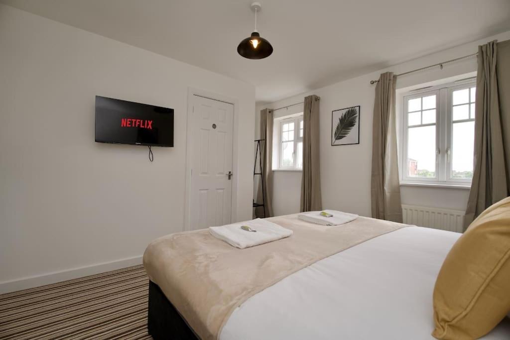 Highley'S Nest - Fully Furnished Gem, Free Private Parking, Sky Tv & Netflix Villa Coventry Exterior photo
