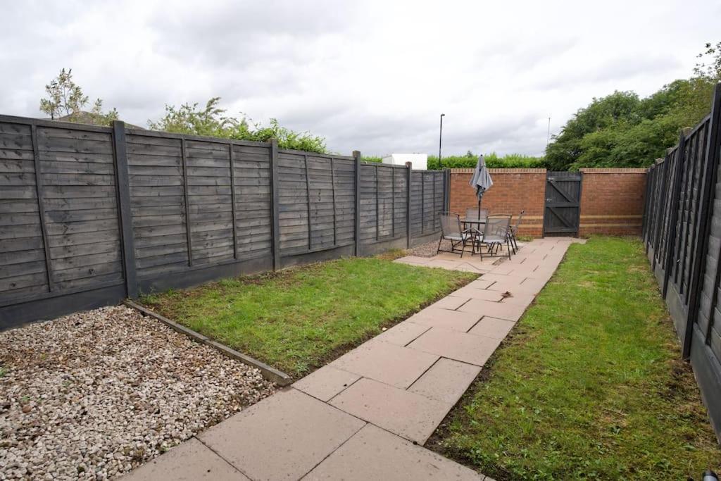 Highley'S Nest - Fully Furnished Gem, Free Private Parking, Sky Tv & Netflix Villa Coventry Exterior photo